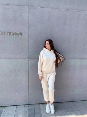 Купить Облегченный женский oversized костюм из органического хлопка The Pangaia Lightweight Organic Cotton Suit Vanilla молочный M (OPSW7) и доставка по Украине