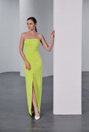 Купить Длинное вечернее платье в желтом цвете с открытыми плечами XS и доставка по Украине