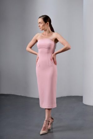 Купить Облегающее коктейльное платье цвет пудра S и доставка по Украине