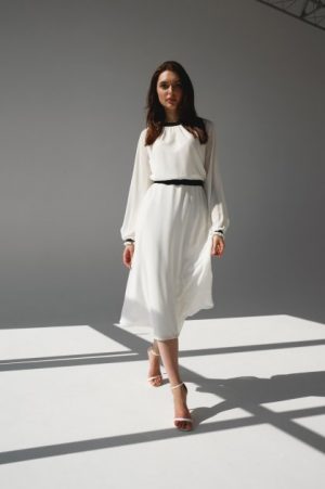 Купить Нежное молочное шифоновое женское платье M и доставка по Украине