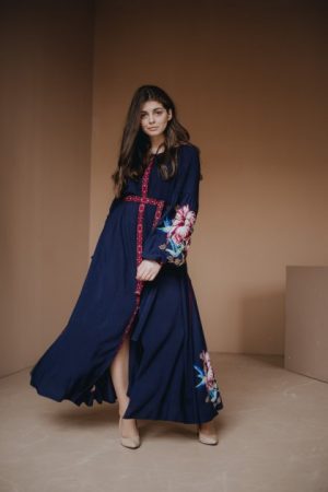 Купить Платье-вышиванка штапельное Piccolo L MOTYV by Колибри М Синее и доставка по Украине